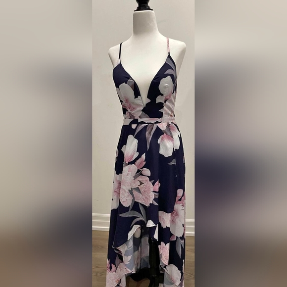 Chelsea Maxi Dress - Picture 1 of 2